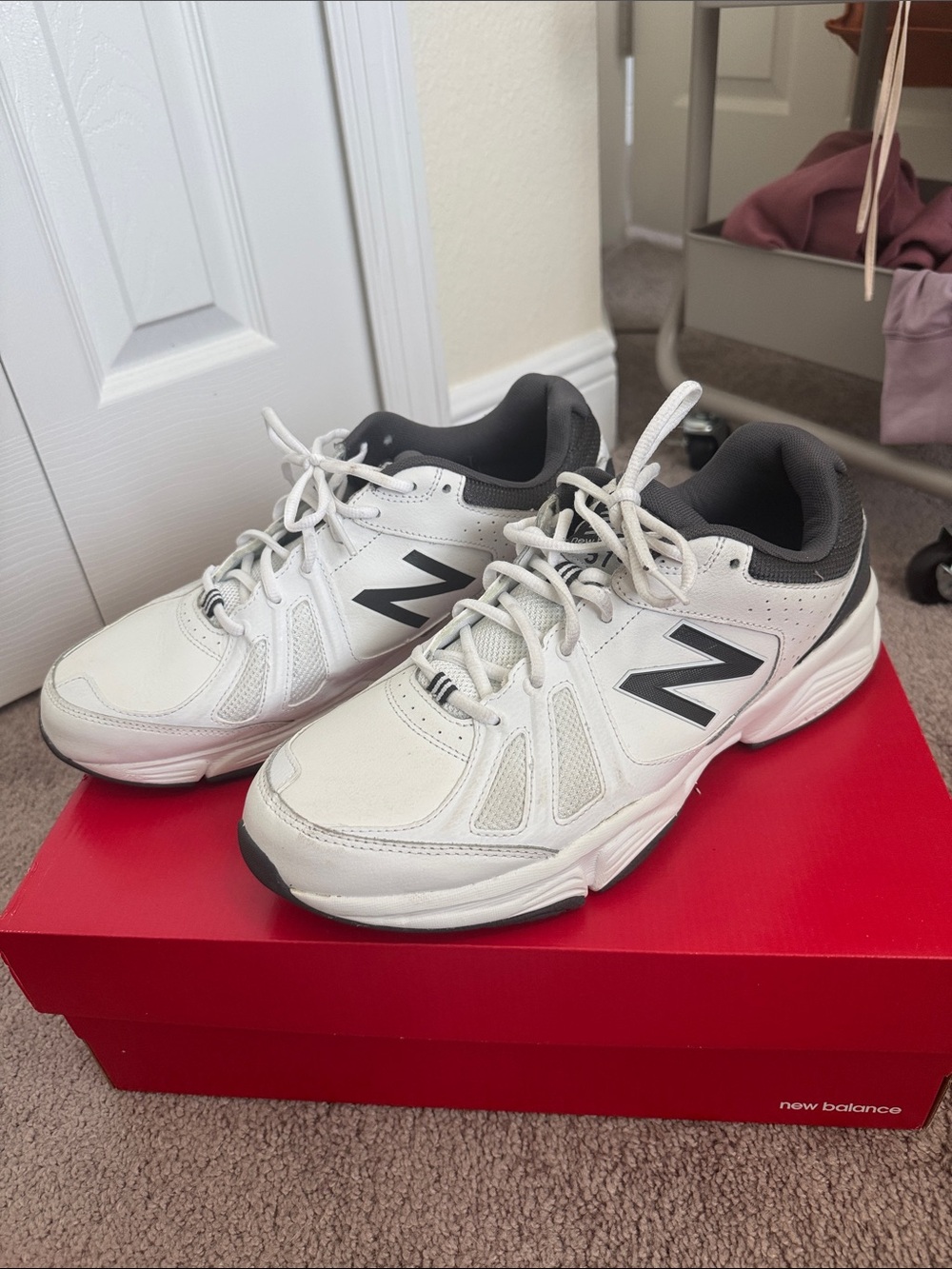 New Balance 519 White and Gray Men’s Size 12